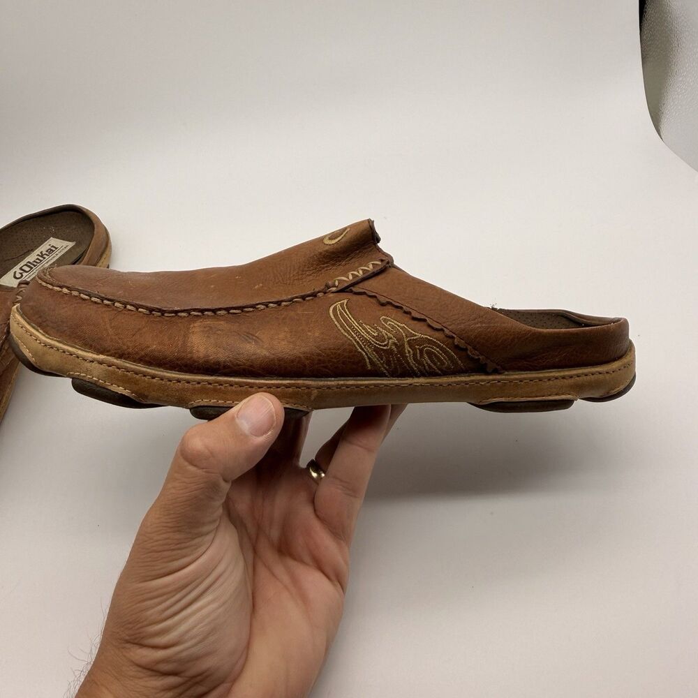 OluKai Mens Kono Mule Shoe Size 11.5 Tan Leather Moc SlipOn Clogs Casual Slipper